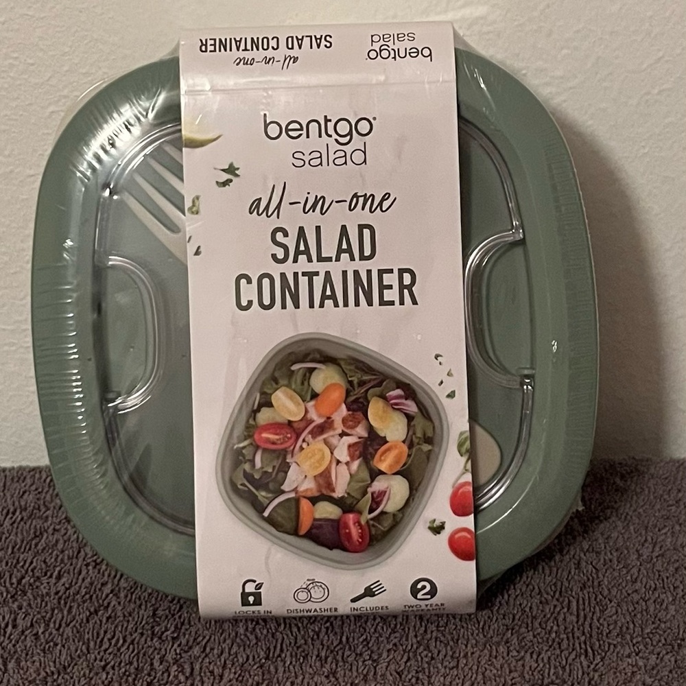 New Sealed Bentgo All In One Salad Container